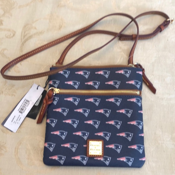 dooney and bourke patriots crossbody